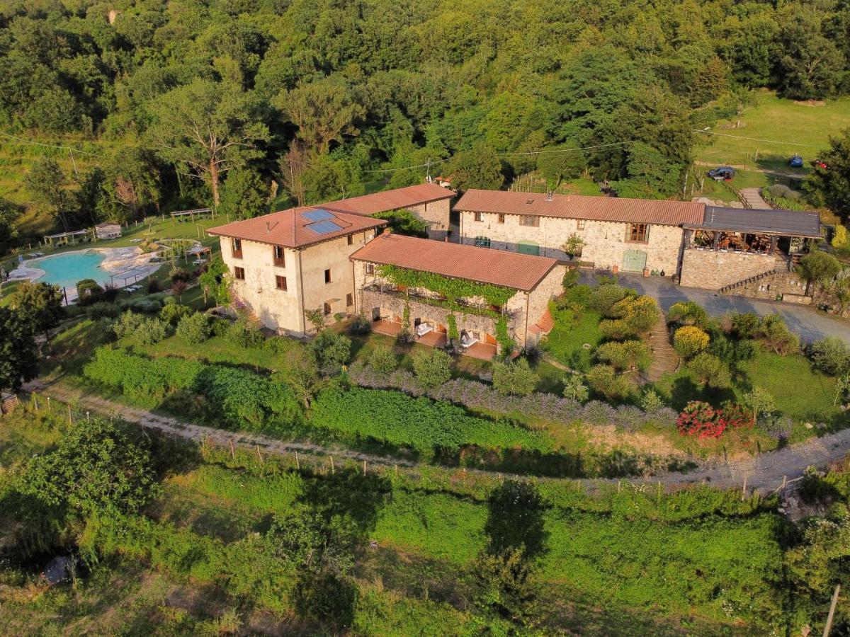 Hotel Podere Conti Filattiera Екстериор снимка