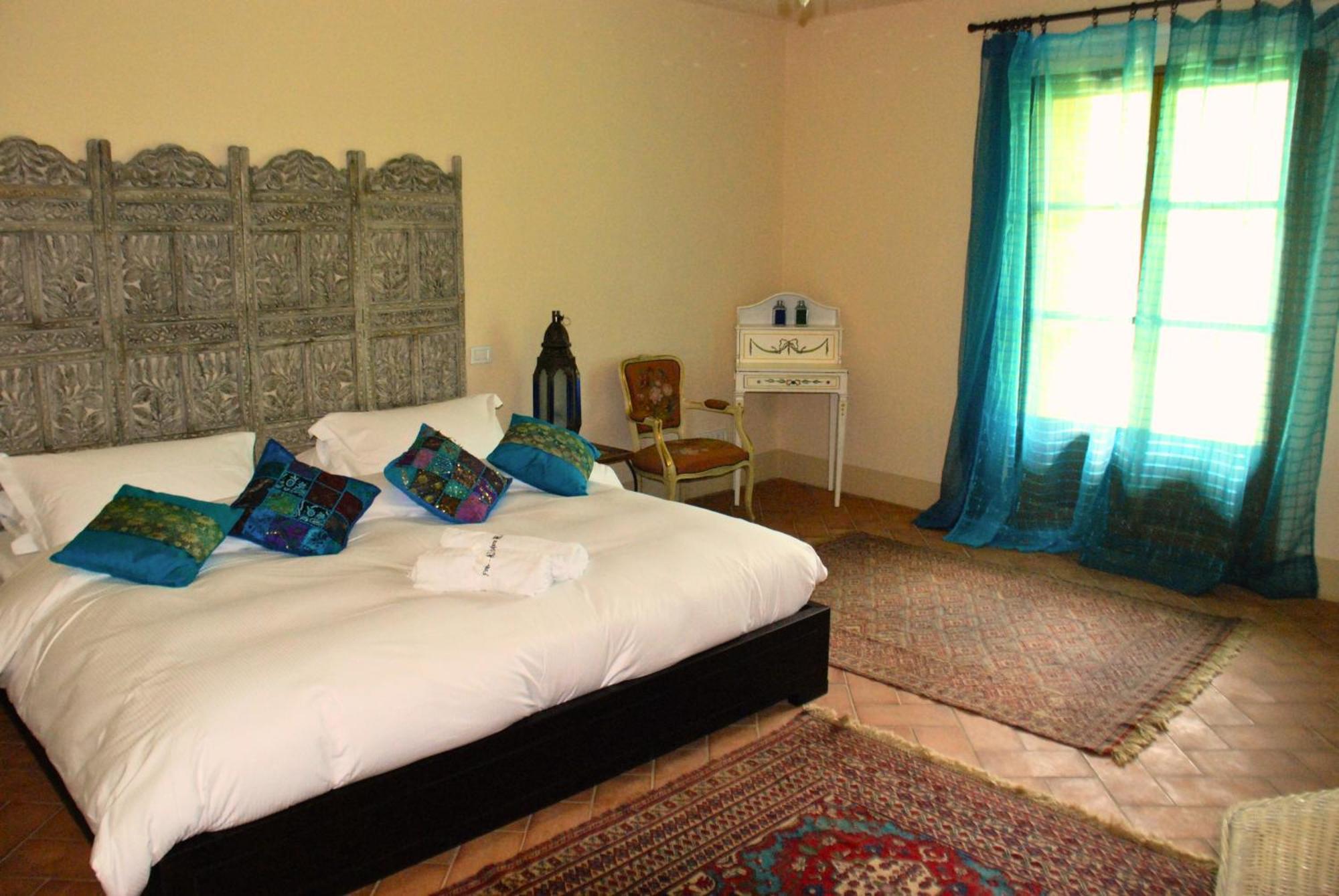 Hotel Podere Conti Filattiera Екстериор снимка