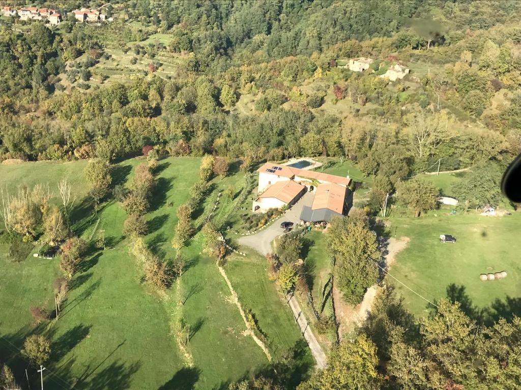 Hotel Podere Conti Filattiera Екстериор снимка
