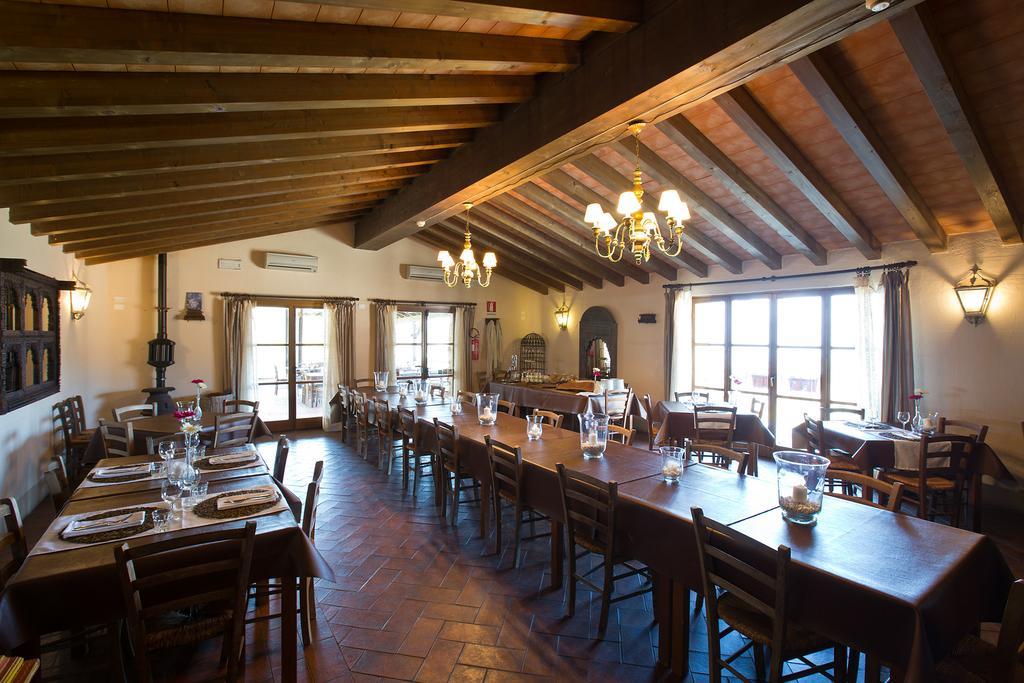 Hotel Podere Conti Filattiera Екстериор снимка